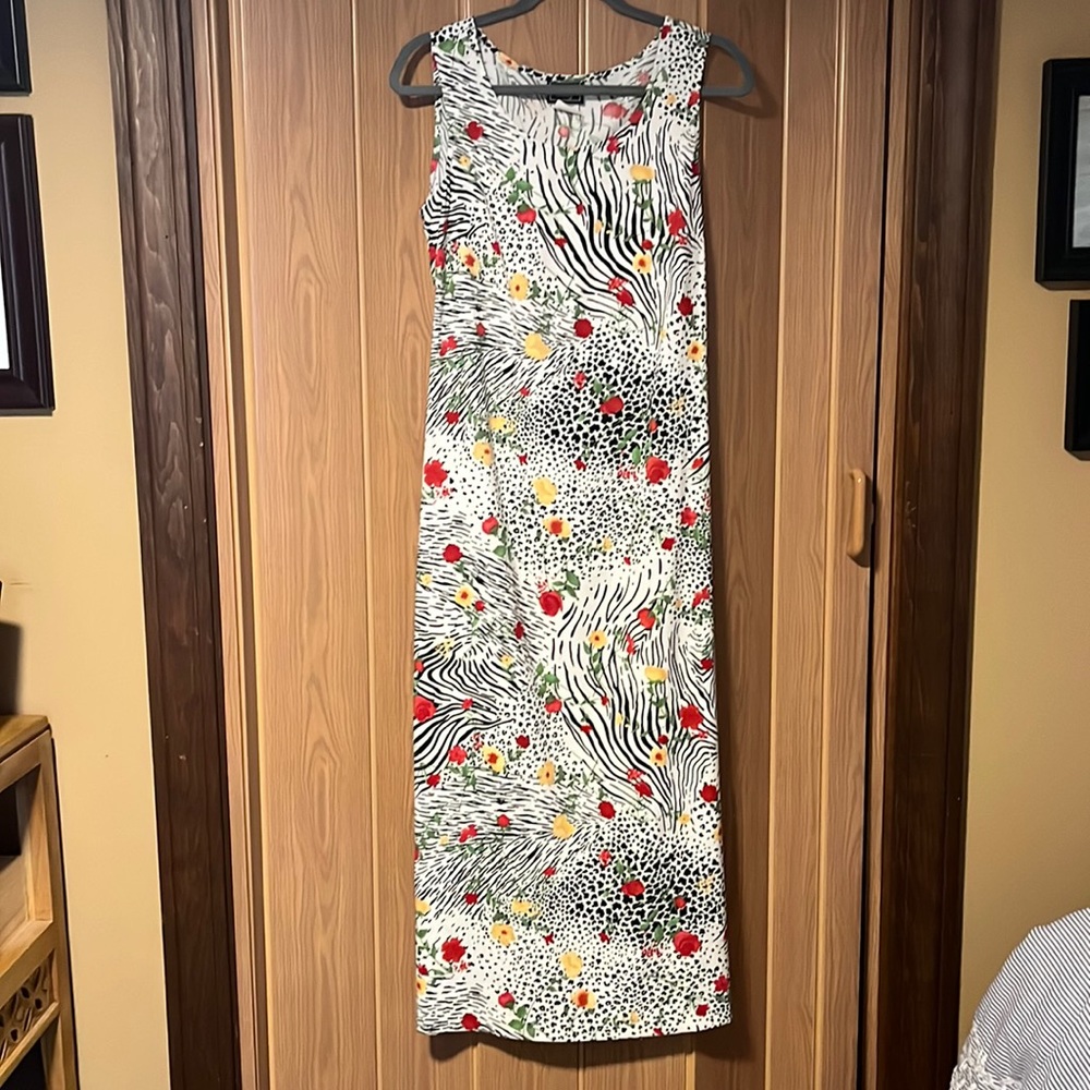 Southern Lady floral tank dress, size M. Red/yellow floral on white background